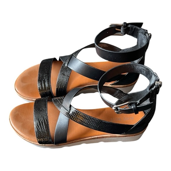 Nine West Black Reptile Print Ankle Sandals Size 7.5M - Picture 4 of 11